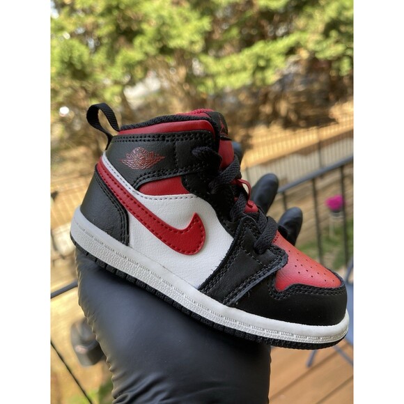 Nike Air Jordan 1 Mid (TD) ‘Black/Fire Red’ – Size 7C – 640735-079 - Picture 2 of 8